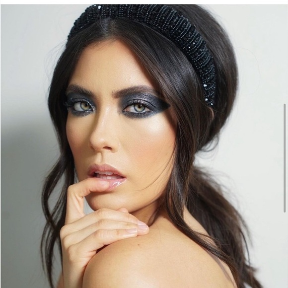 NIB Haus Labs Lady Gaga Glam Attack Liquid Shimmer Eyeshadow Chained Ballerina - Picture 6 of 16